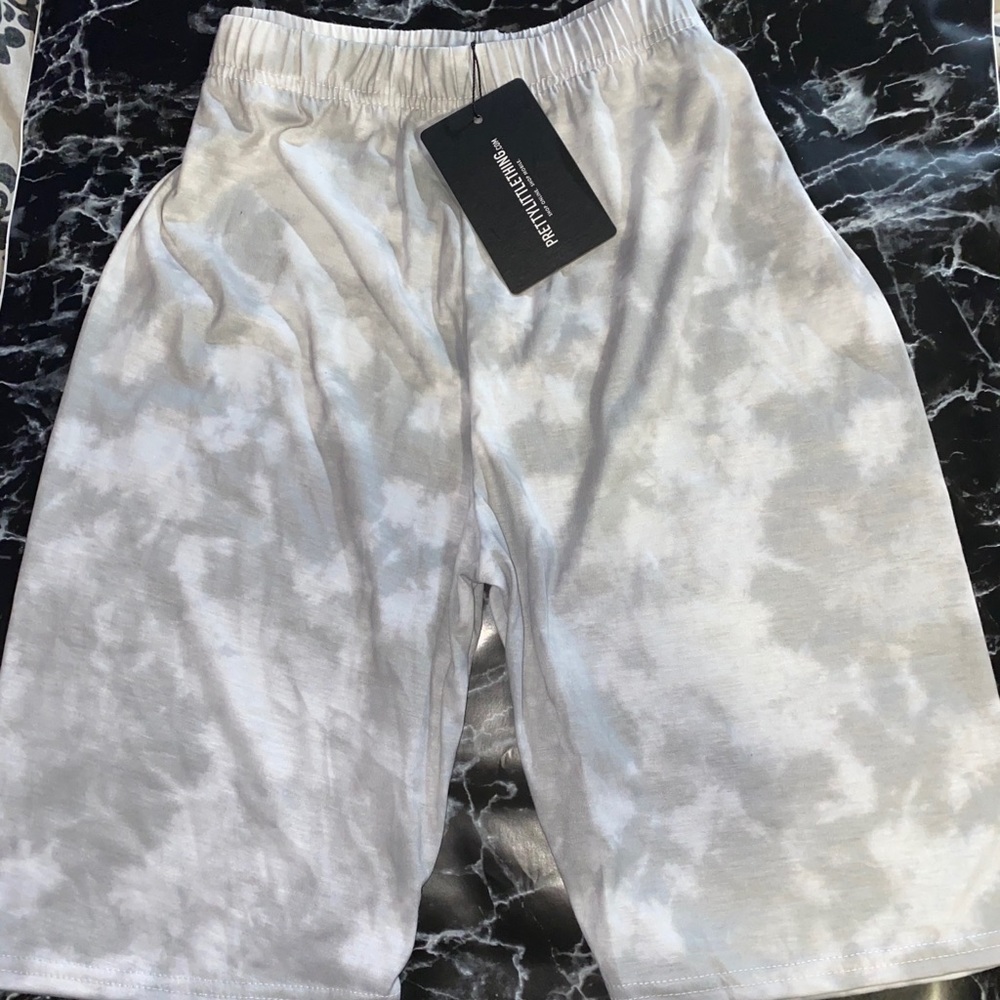 Basic White Tie Dye Cycle Shorts